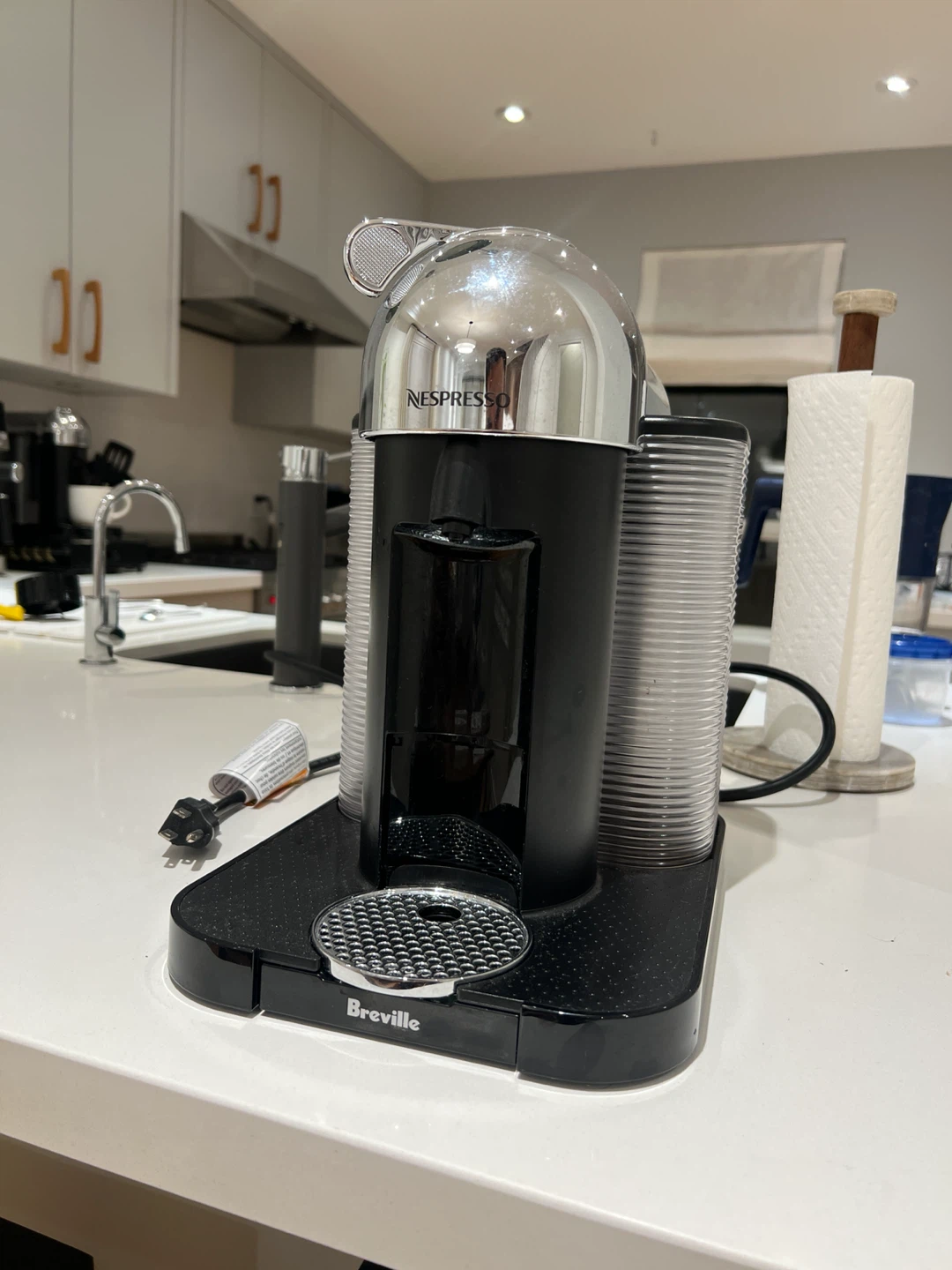 Nespresso Breville Coffee Machine - photo 2