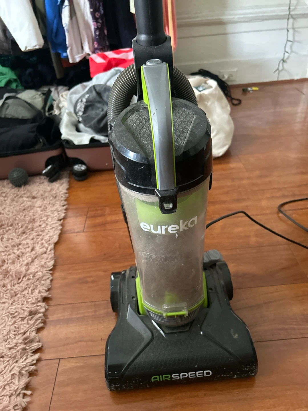 Eureka AirSpeed Vacuum Cleaner - photo 2