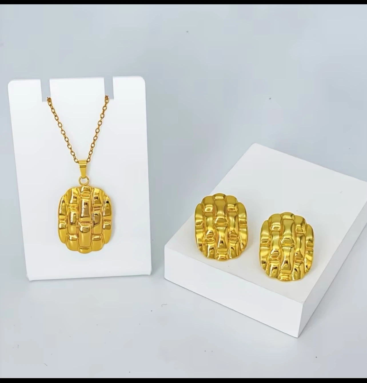 18k Gold plated Stainless Steel Necklace and Earring Set - photo 4