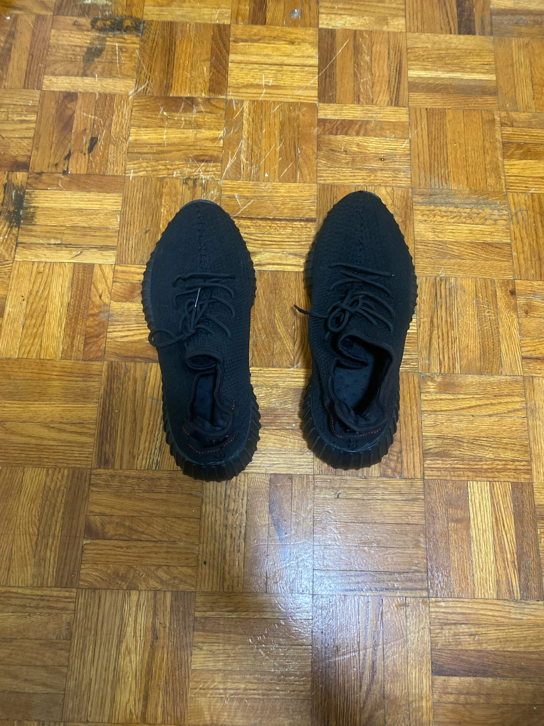 adidas Yeezy Boost 350 V2 "Bred" sneakers