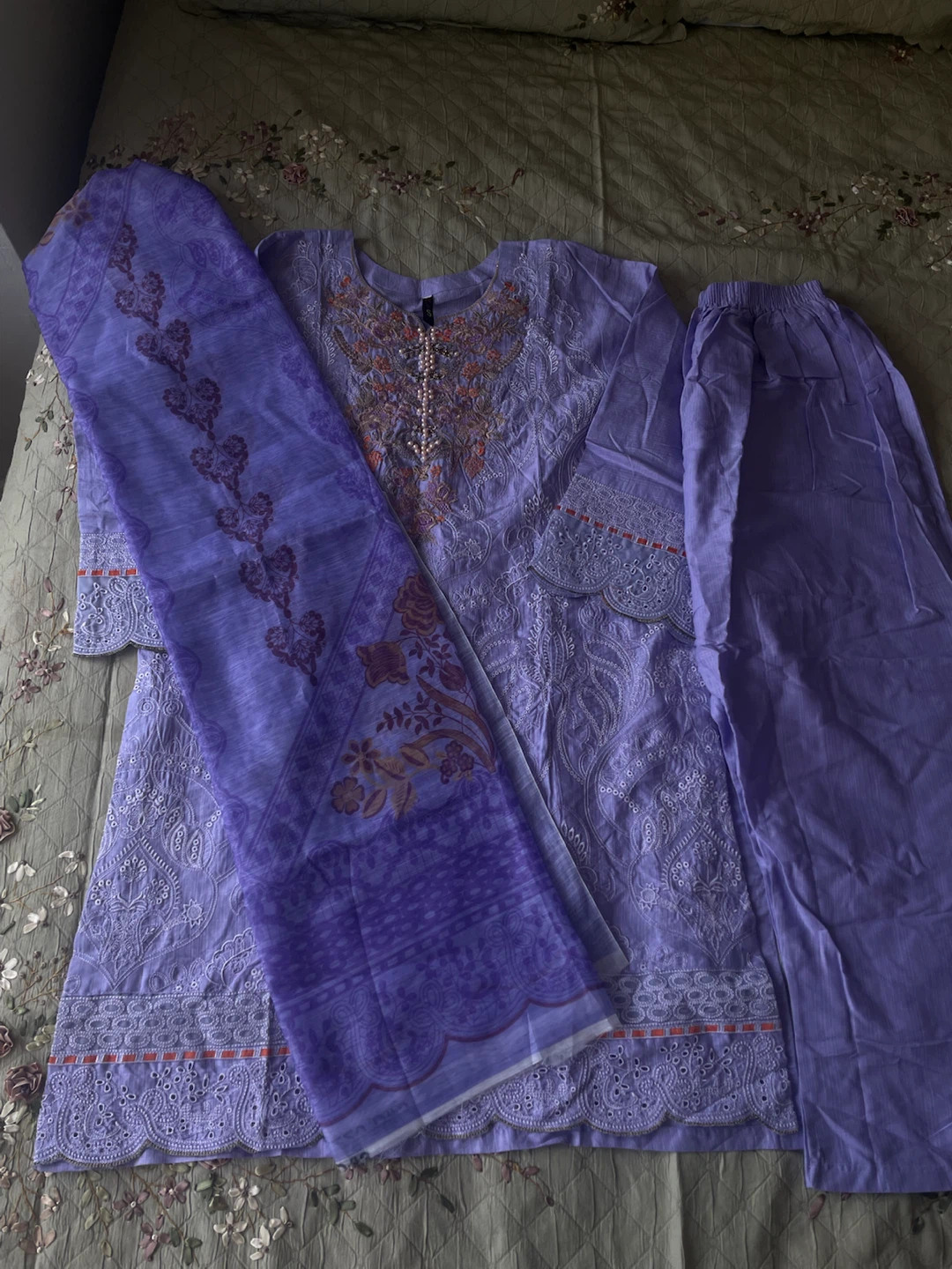 Lilac Embroidered 3-Piece Shalwar Kameez Set - photo 2