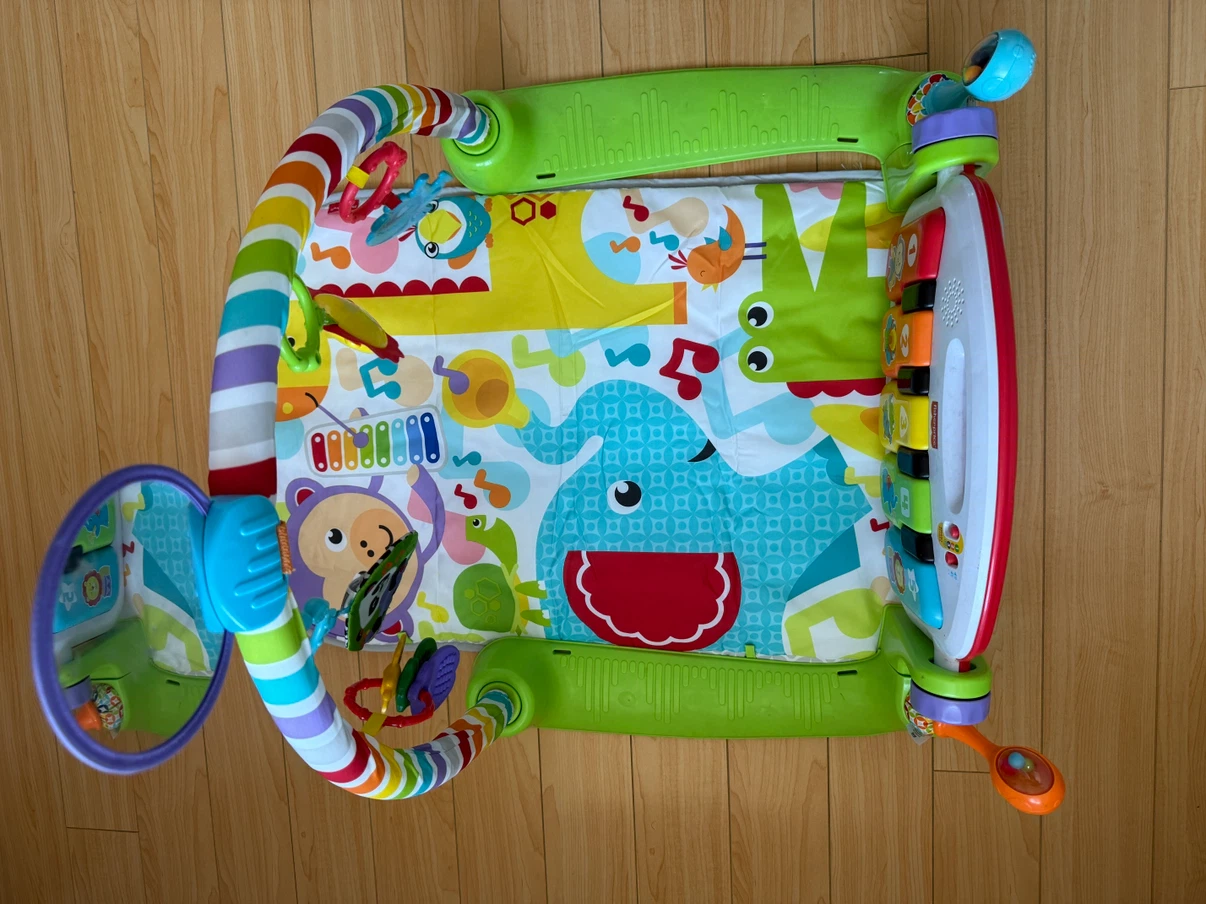 Fisher-Price Deluxe Kick & Play Piano Gym