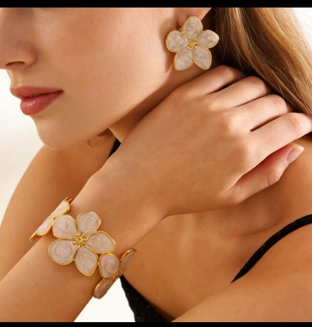 18k gold plated stainless steel bracelet and earrings