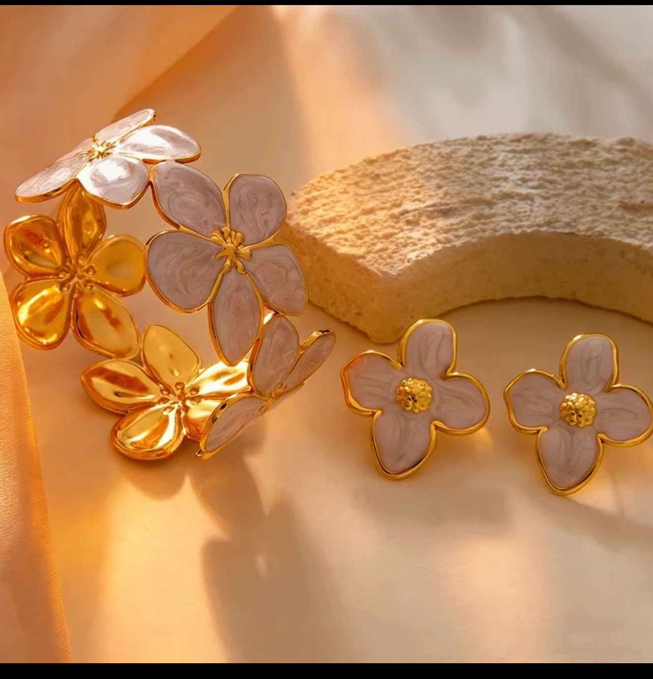 18k gold plated stainless steel bracelet and earrings - photo 2