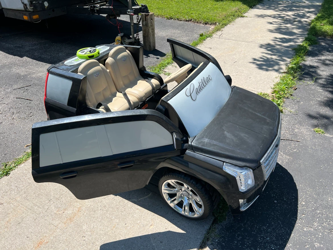 Cadillac Escalade power wheels - photo 4