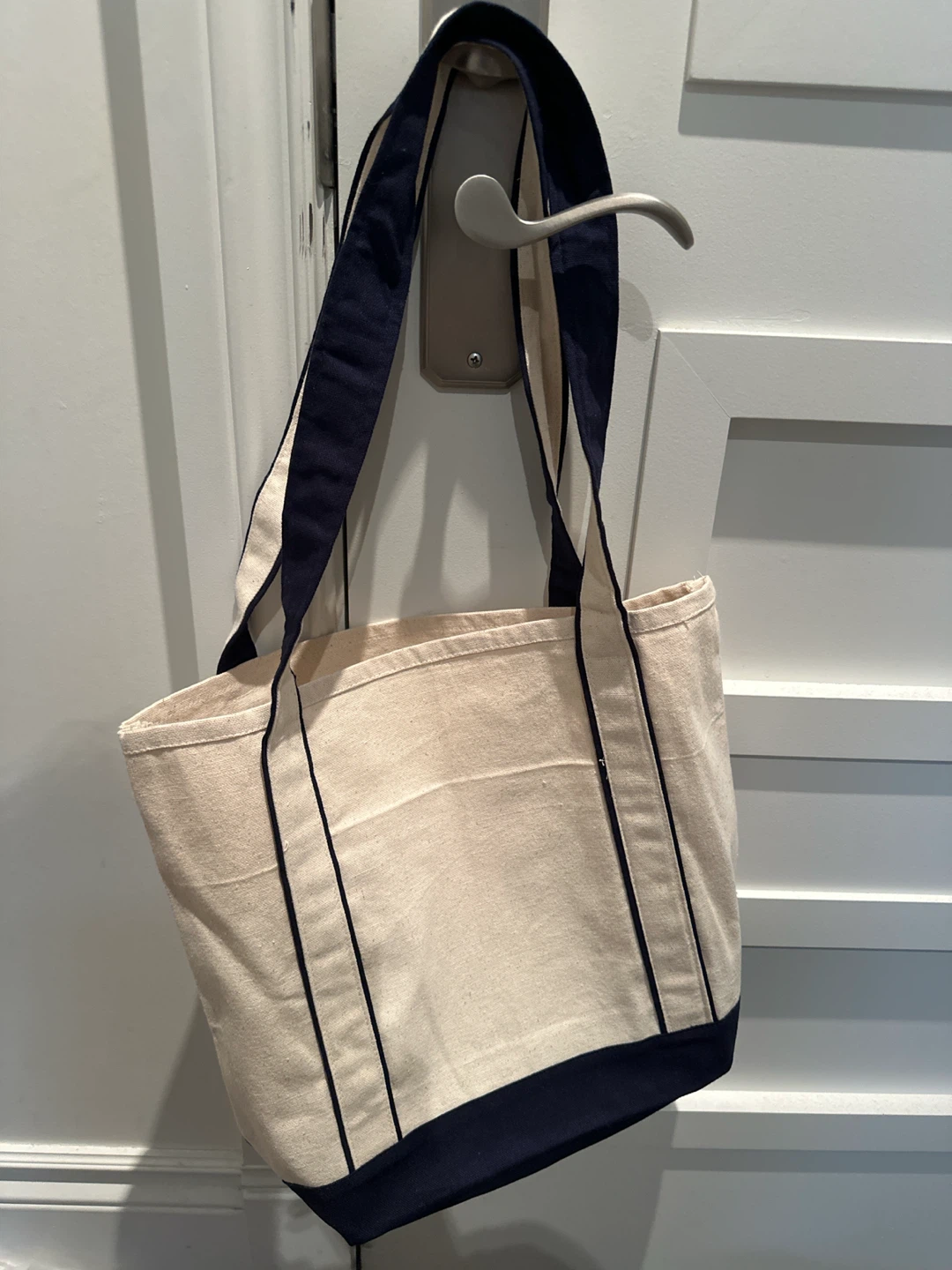 Free reusable bag with front pocket - photo 2