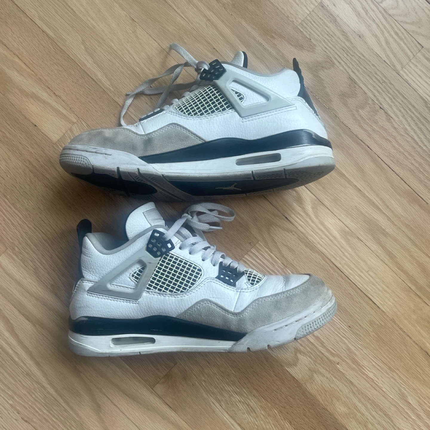 Jordan 4 Retro White Cement