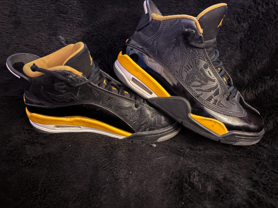 Jordan Flight Club 91 Black Yellow Sneakers