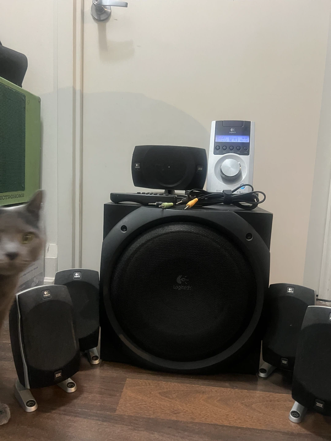 Logitech 5.1 Surround Sound Speaker System