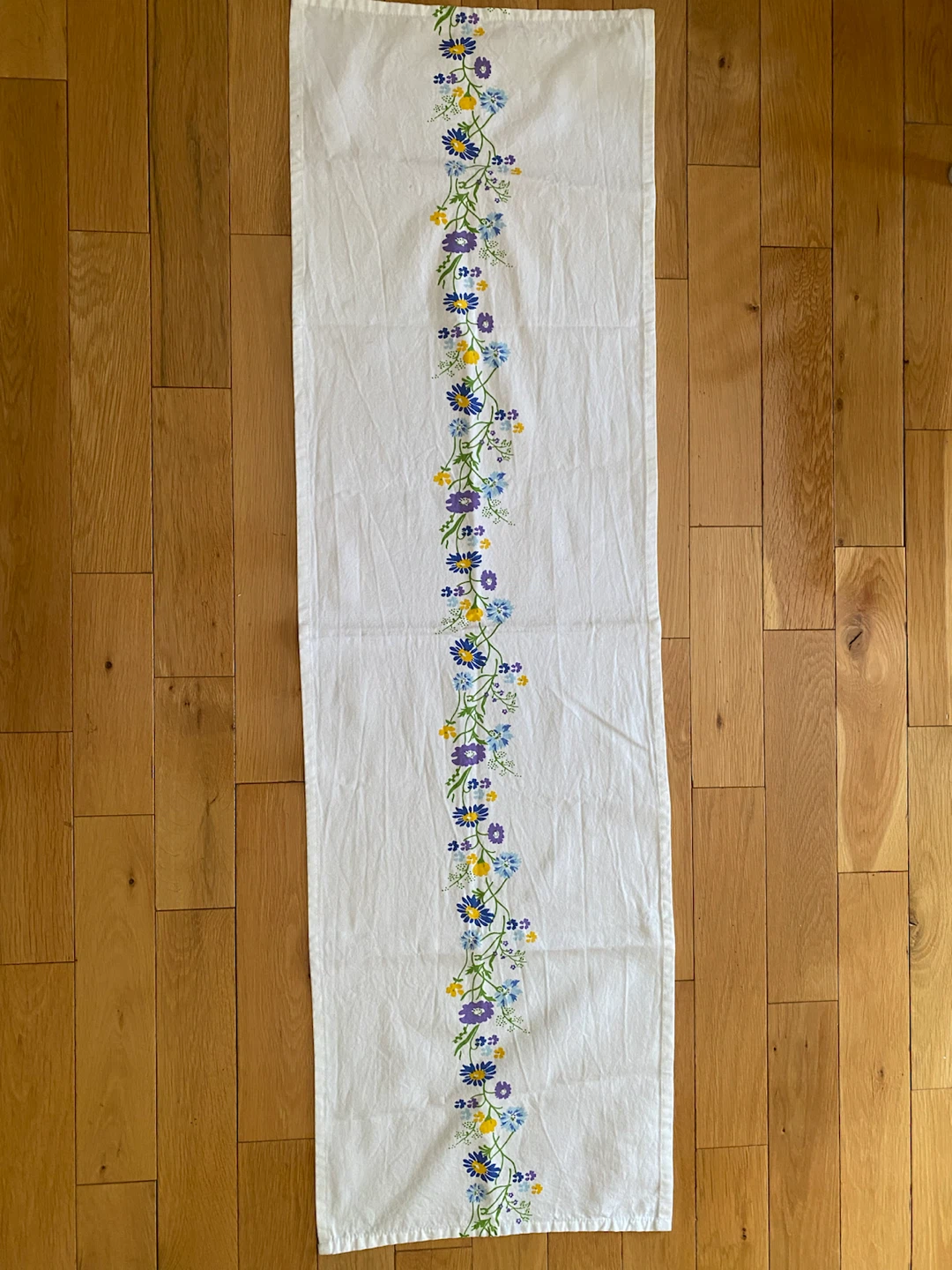 White Floral Table Runner