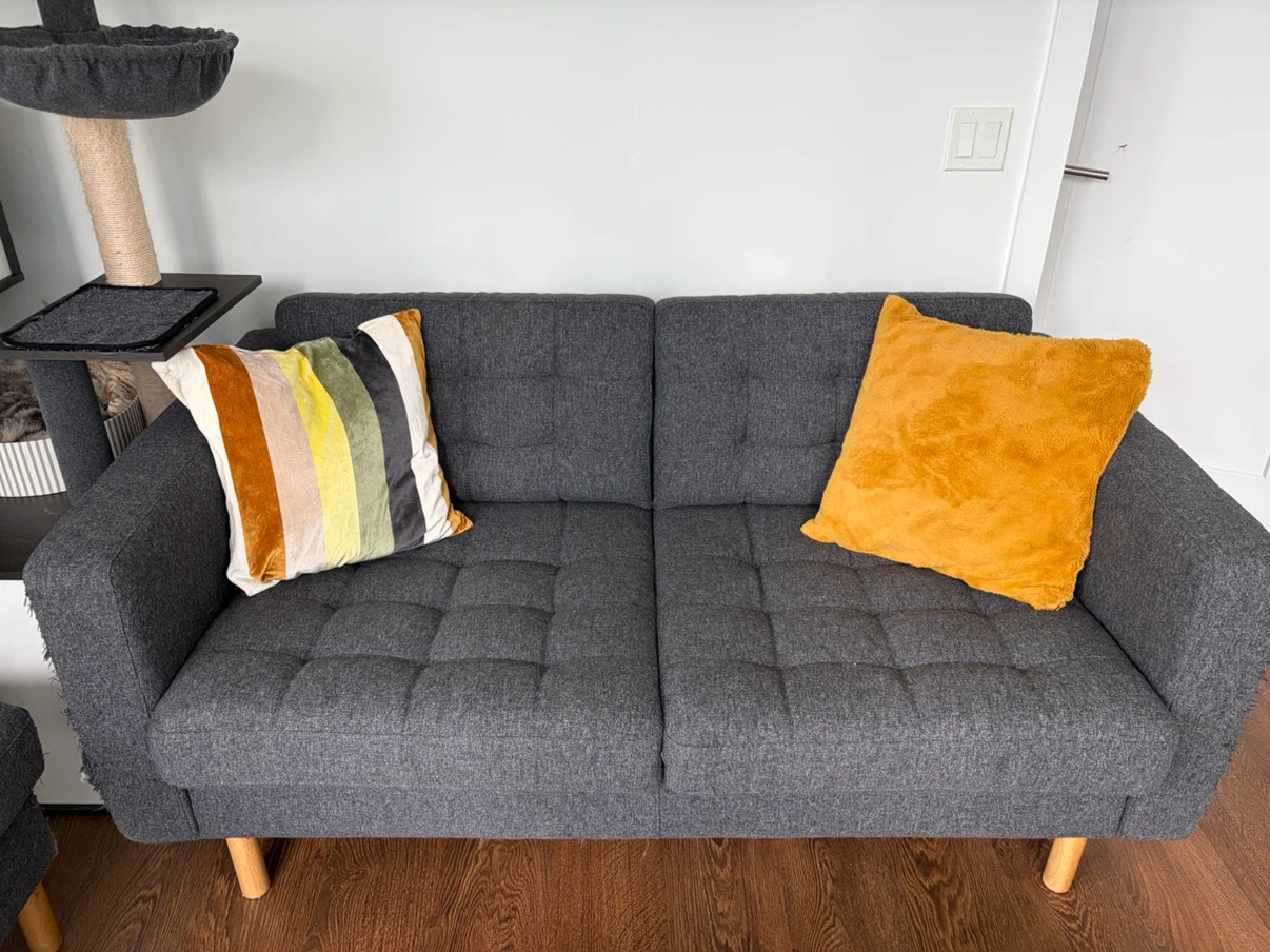 Move out sale ! Grey 2 piece couch set - photo 2