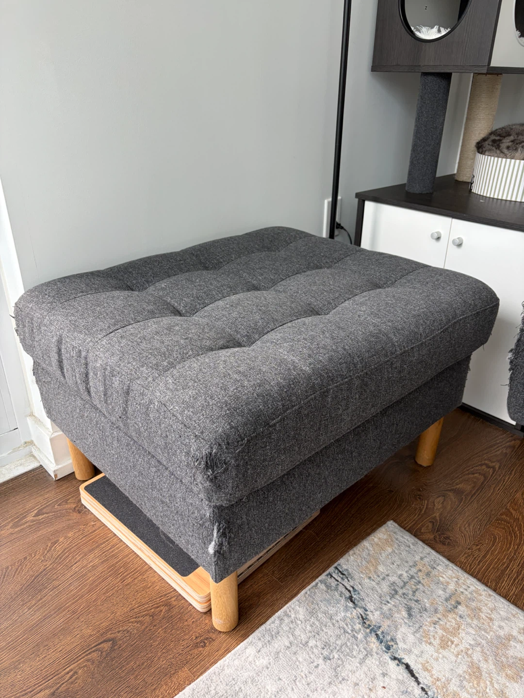 Move out sale ! Grey 2 piece couch set - photo 4