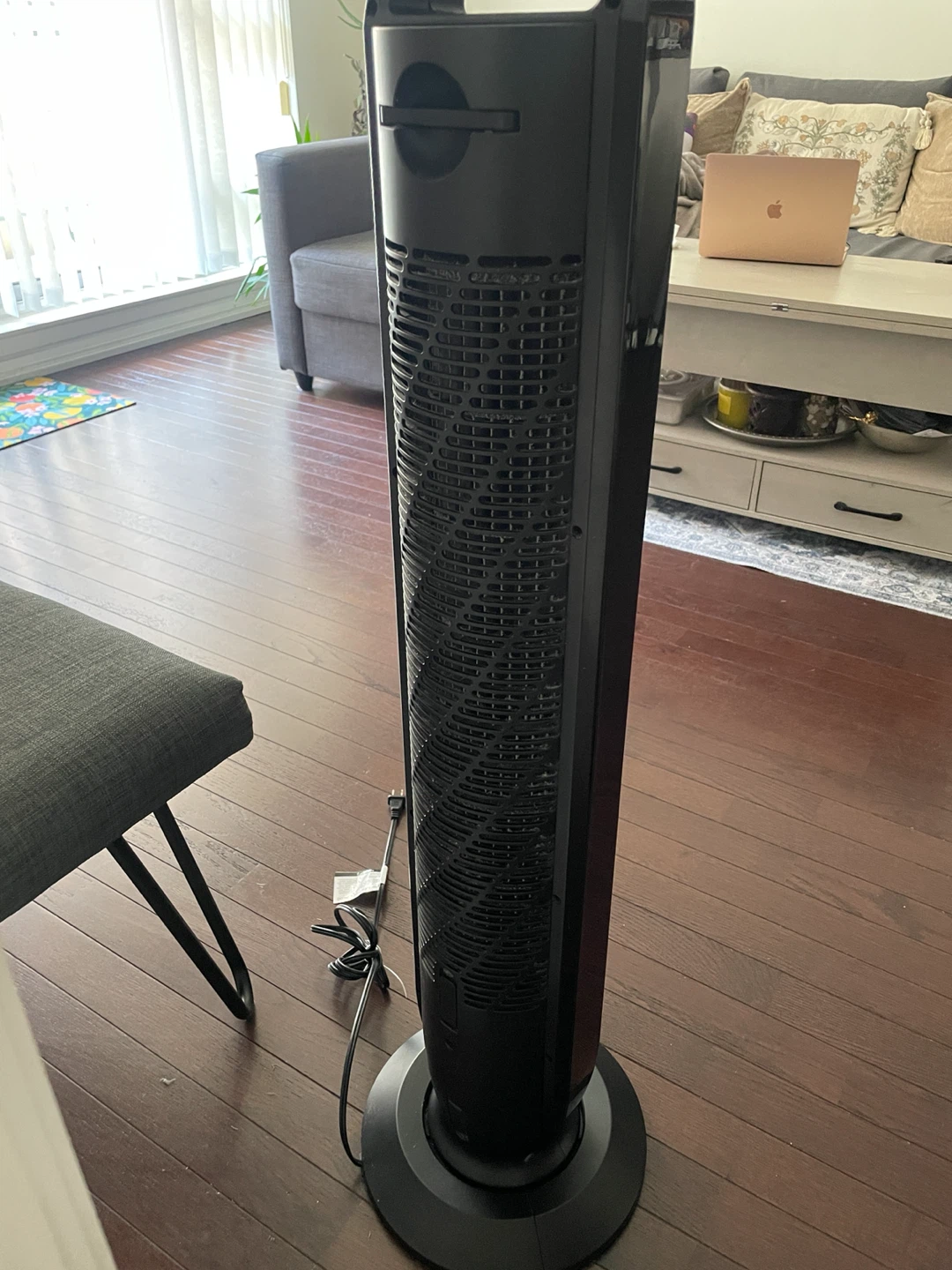 Seville Classics UltraSlimline Bladeless Oscillating Tower Fan - photo 4