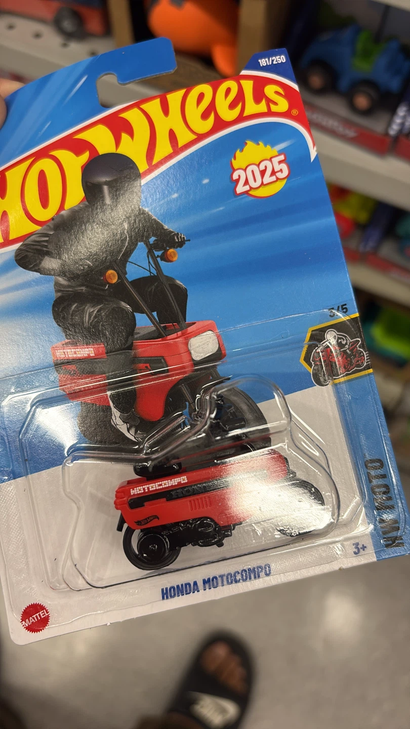 Hot Wheels Honda Motocompo Diecast Car