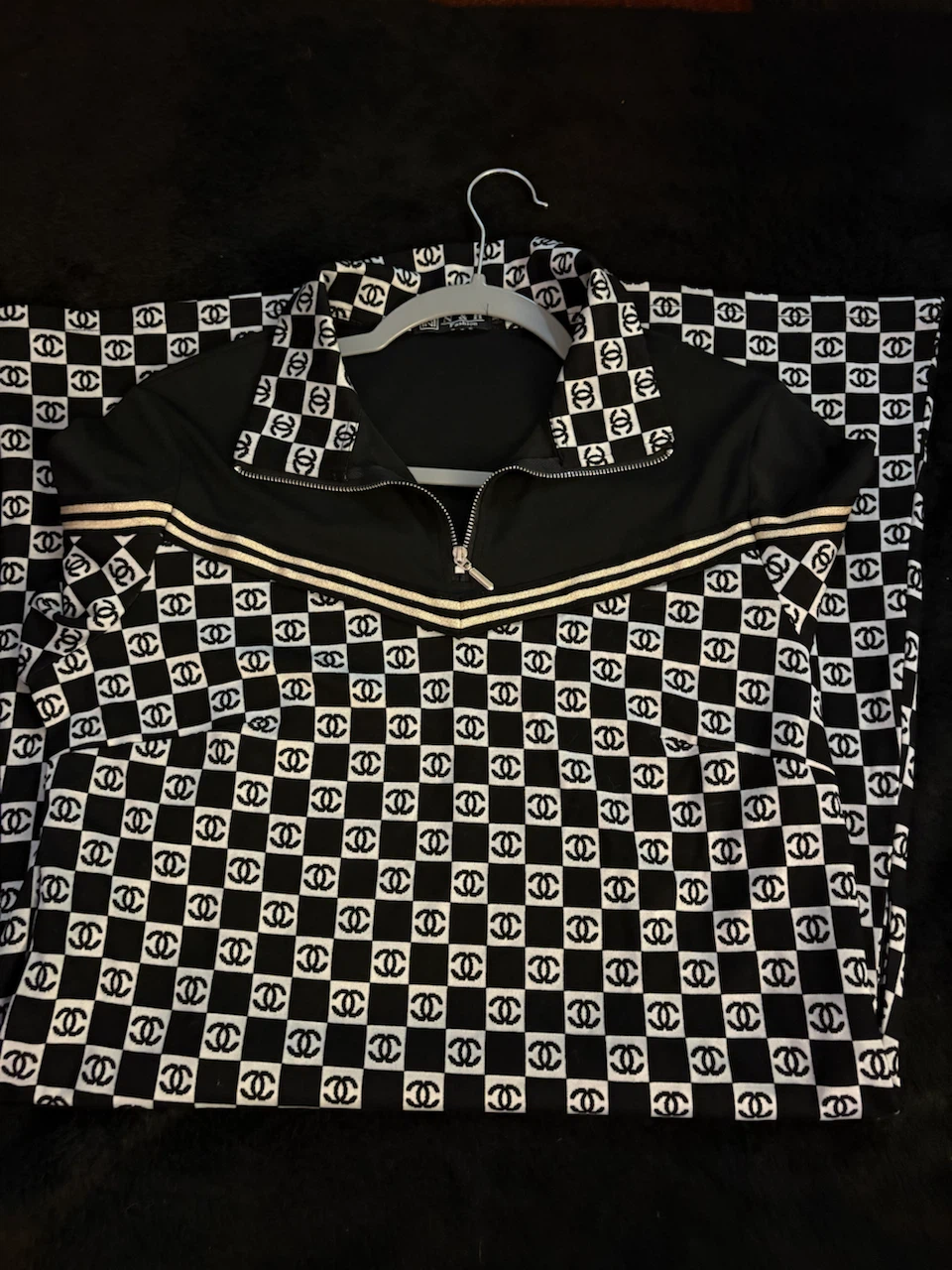 Black and White CC Pattern Dress with Zipper Collar - photo 2
