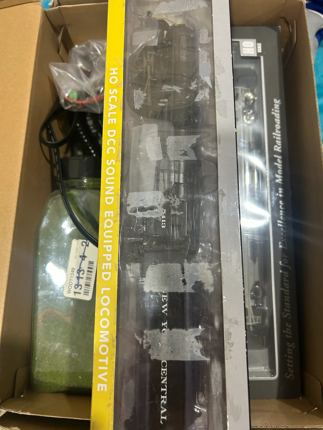 Ho scale train bundle