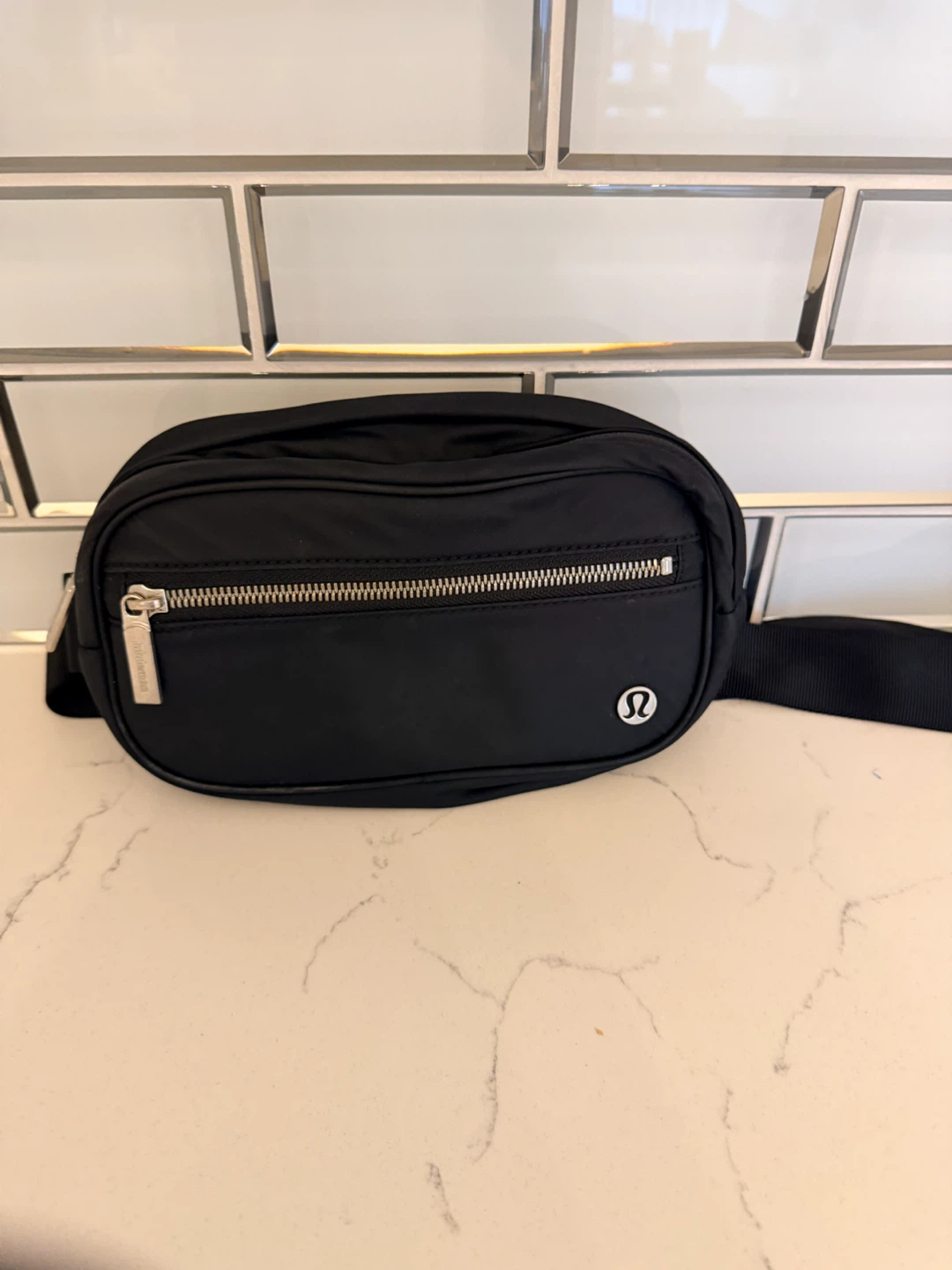 Lululemon Everywhere Bag - photo 2