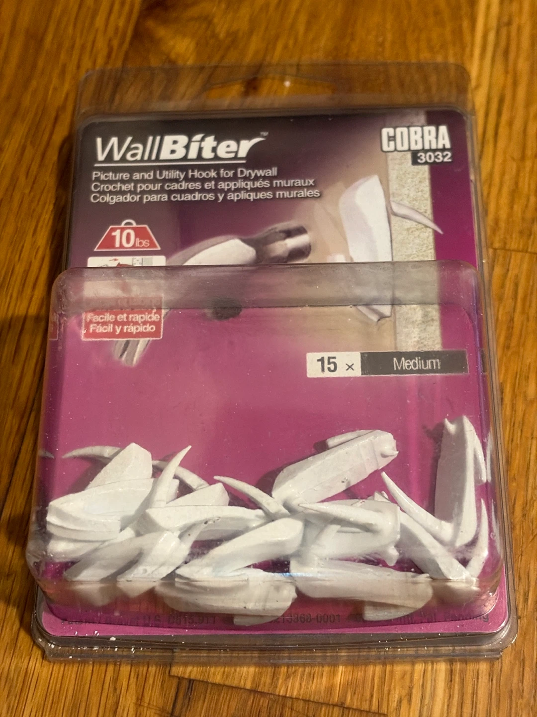 WallBiter Picture and Utility Hooks (Medium, 15 Pack)