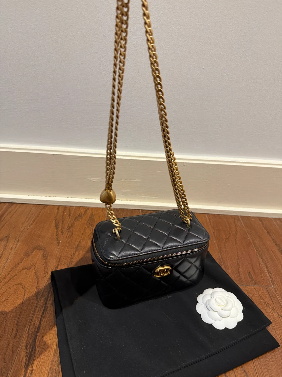 Chanel Black Quilted Vanity Case - photo 2