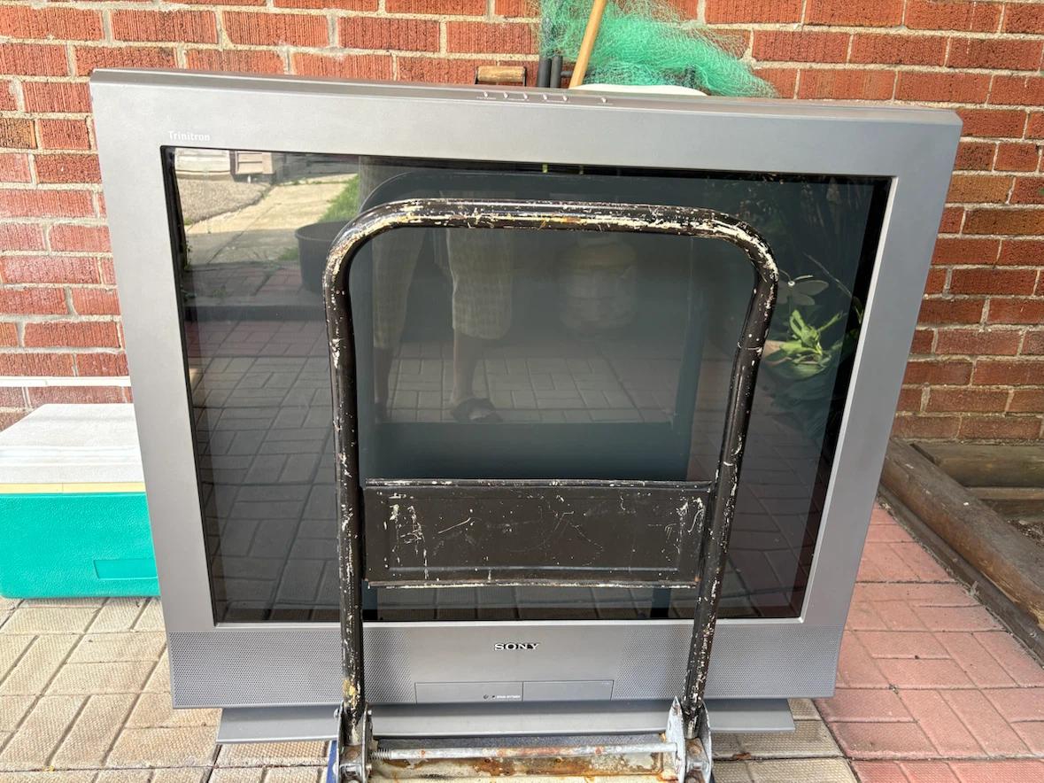 36” Sony Trinitron Colour TV
