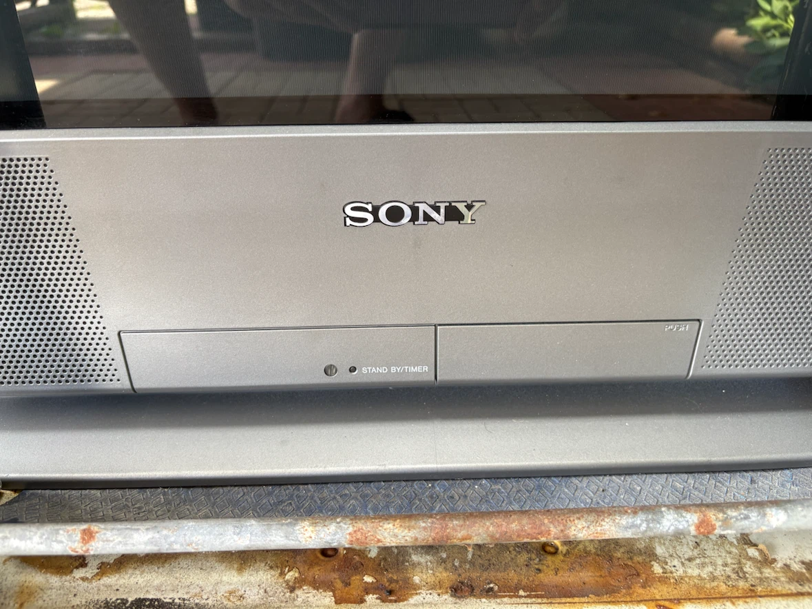 36” Sony Trinitron Colour TV - photo 3