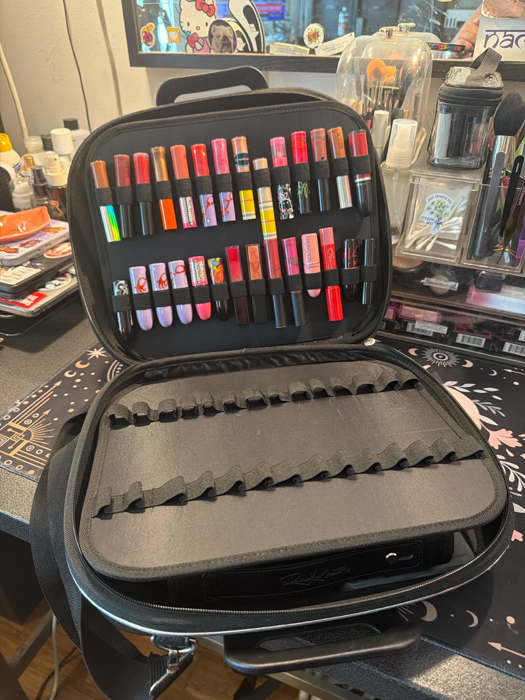 Lippie Book PRO Black Makeup Train Case
