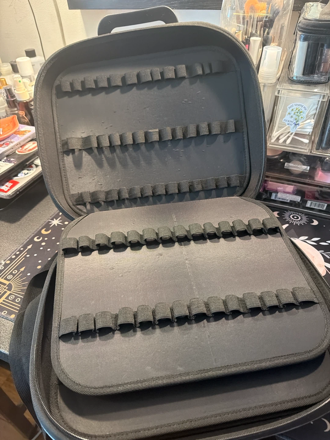 Lippie Book PRO Black Makeup Train Case - photo 3