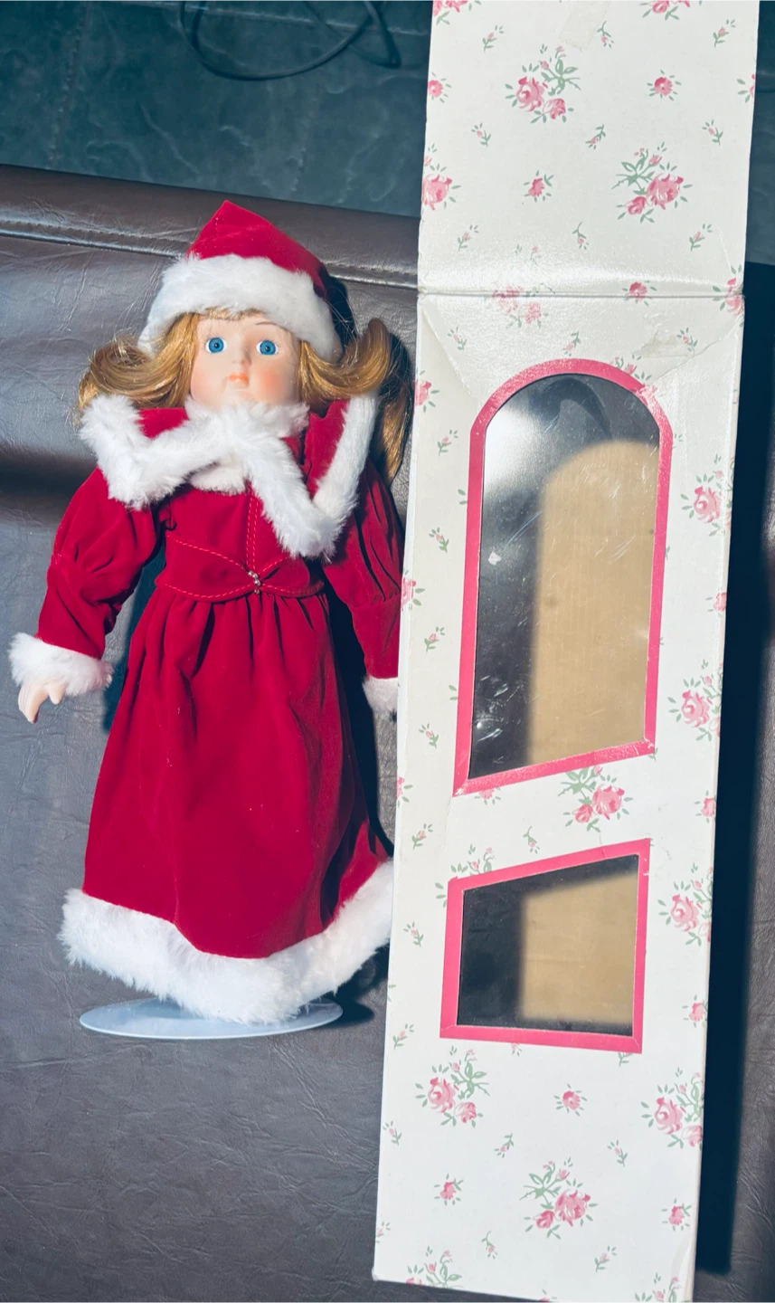Vintage Porcelain Christmas Doll - photo 4