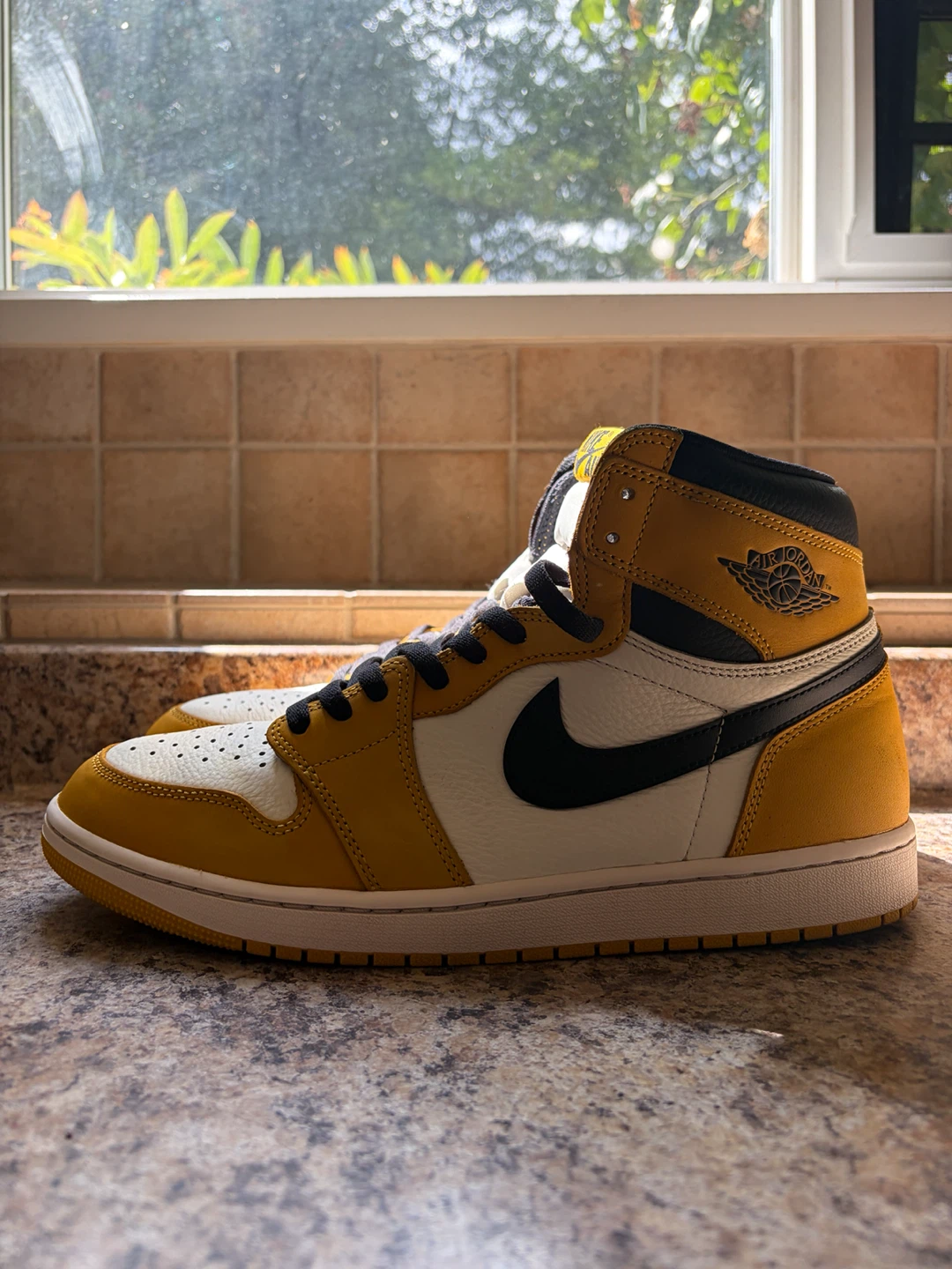 Nike Air Jordan 1 Mid Yellow Ochre - photo 3