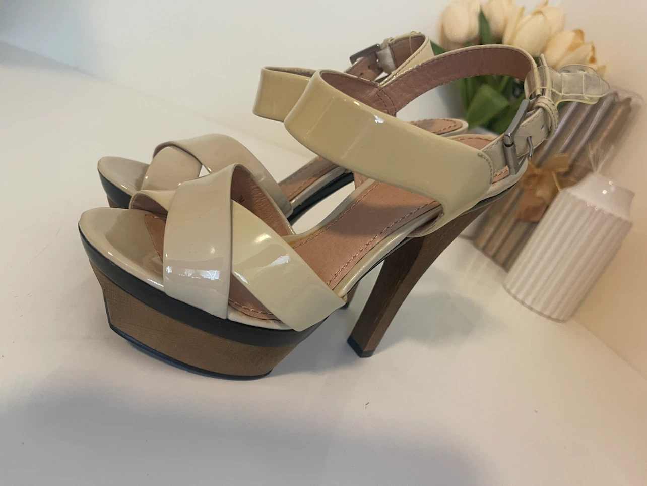 Pelle Moda Cream Patent Platform Heels - photo 2