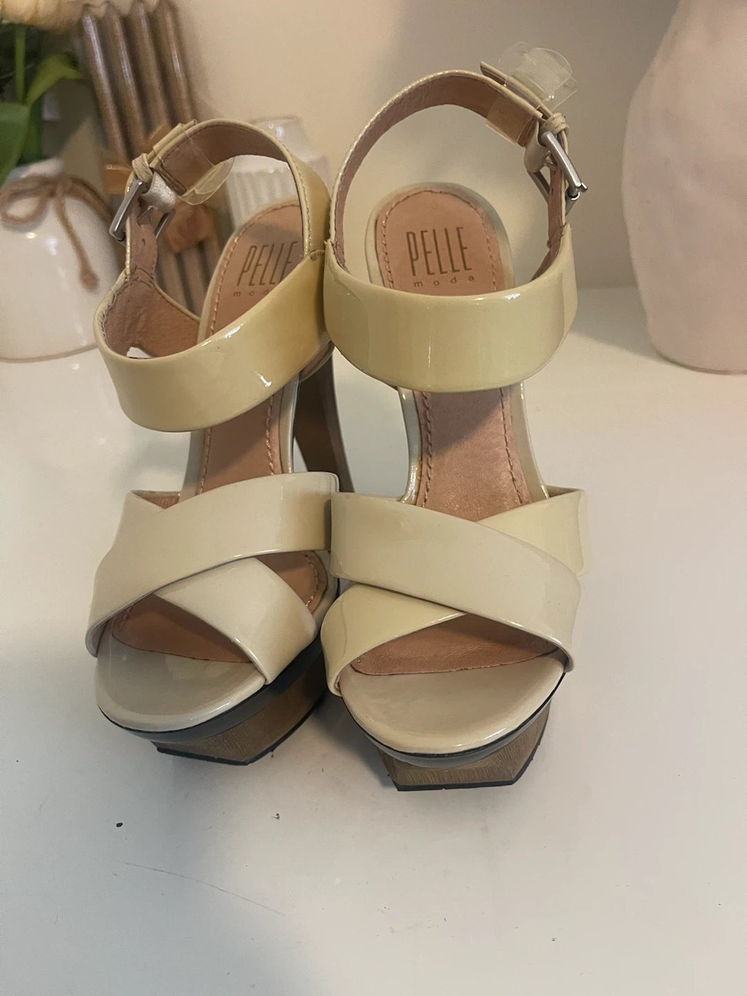 Pelle Moda Cream Patent Platform Heels - photo 3