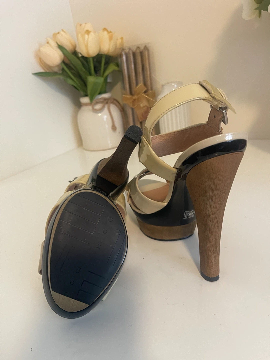 Pelle Moda Cream Patent Platform Heels - photo 4