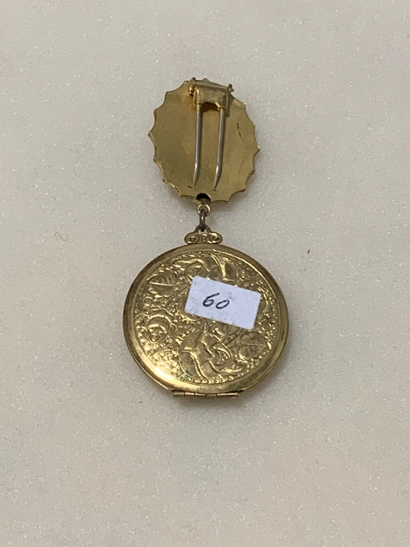 Vintage Cameo Brooch Locket - photo 2