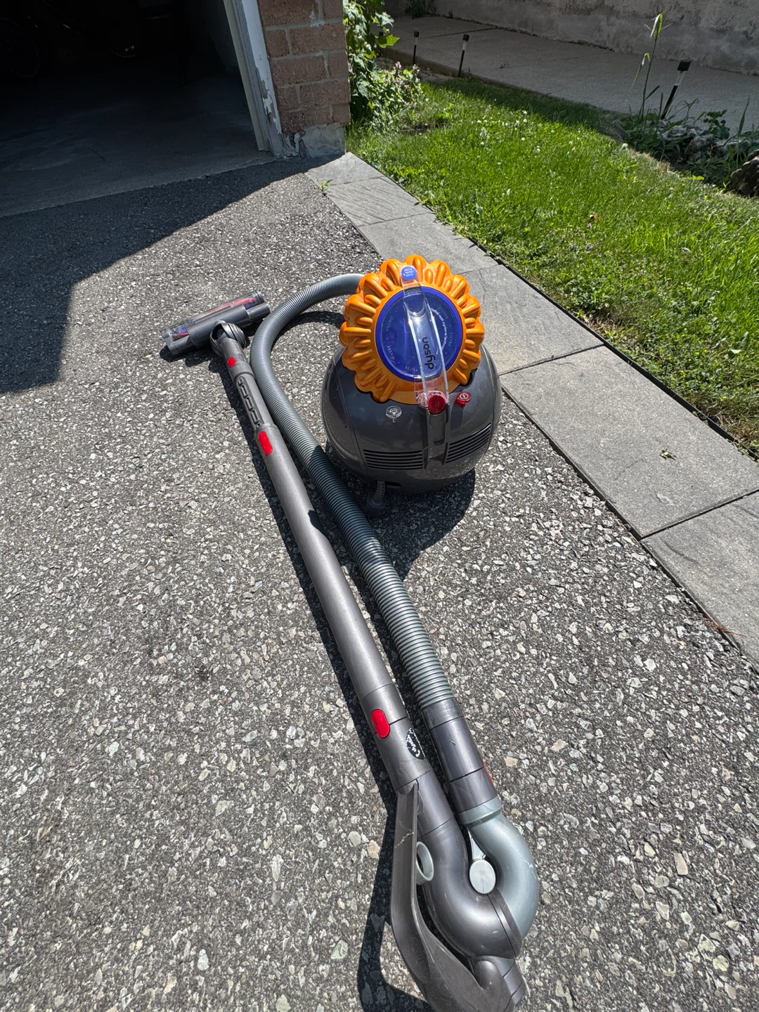 Dyson Big Ball Turbinehead Vacuum Cleaner