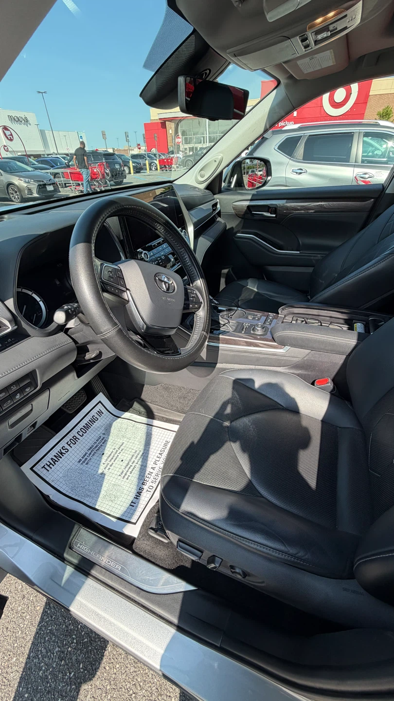 Used Toyota Highlander Platinum 2021 AWD - photo 4