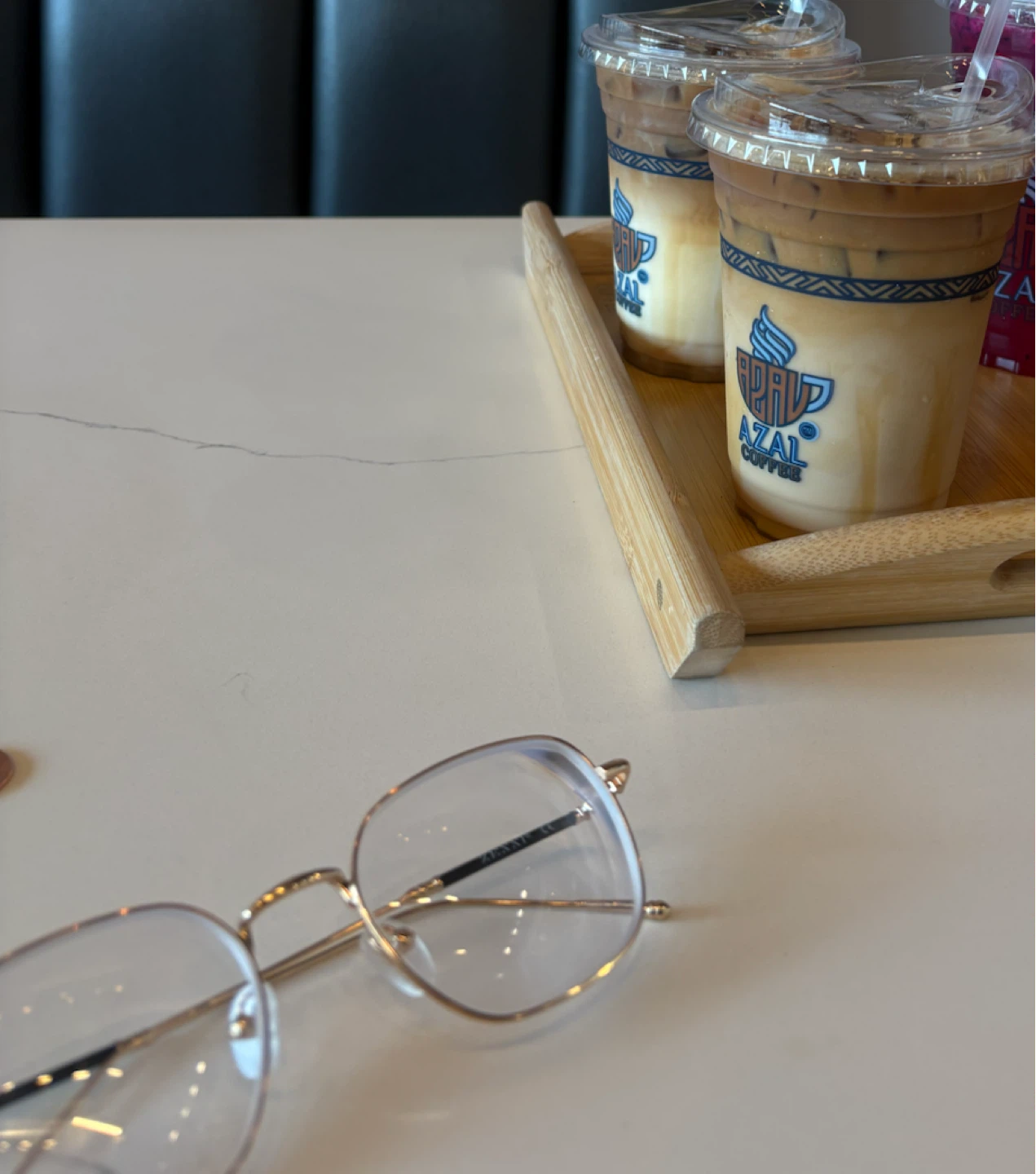 square glasses in gold - photo 2