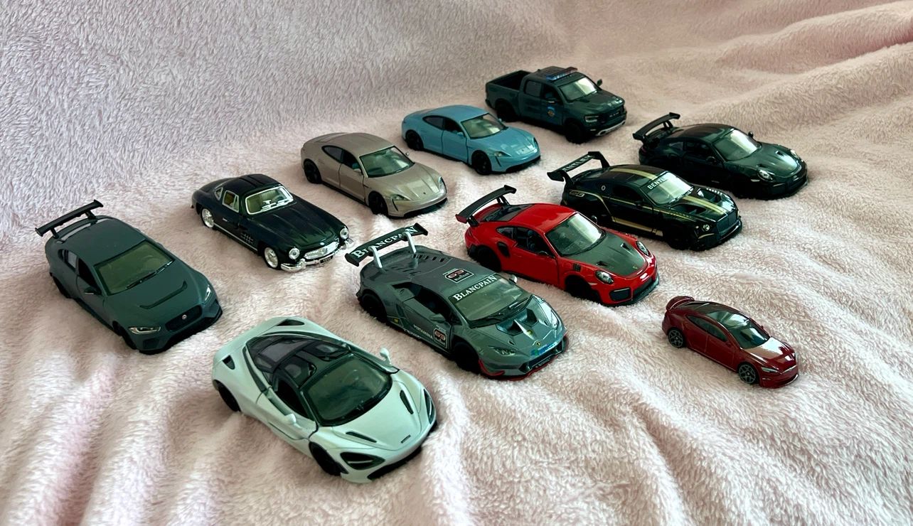 $30/ lot of exotic Die-Cast - photo 2