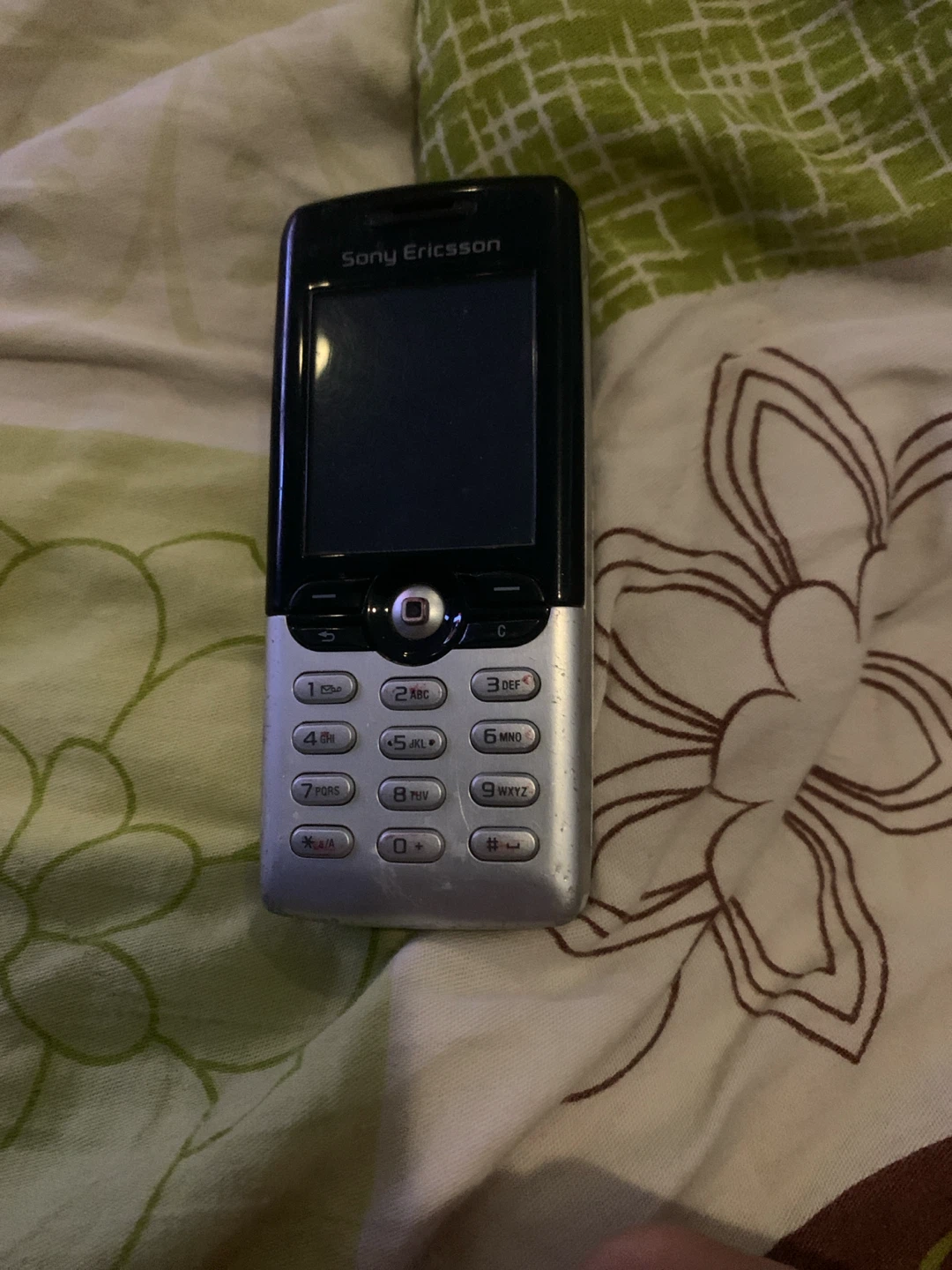 Sony Ericsson & Samsung T-Mobile Phones - photo 2