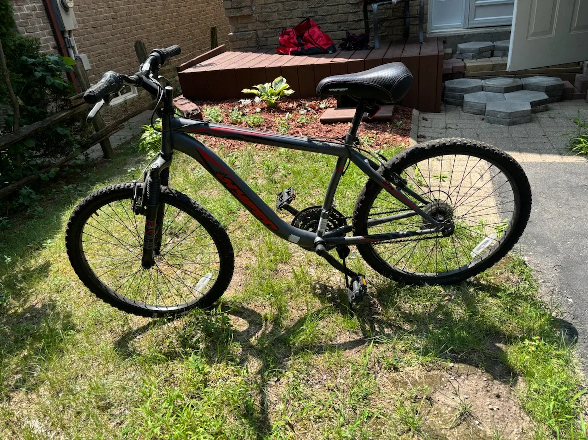 Hyper Mountain Bike