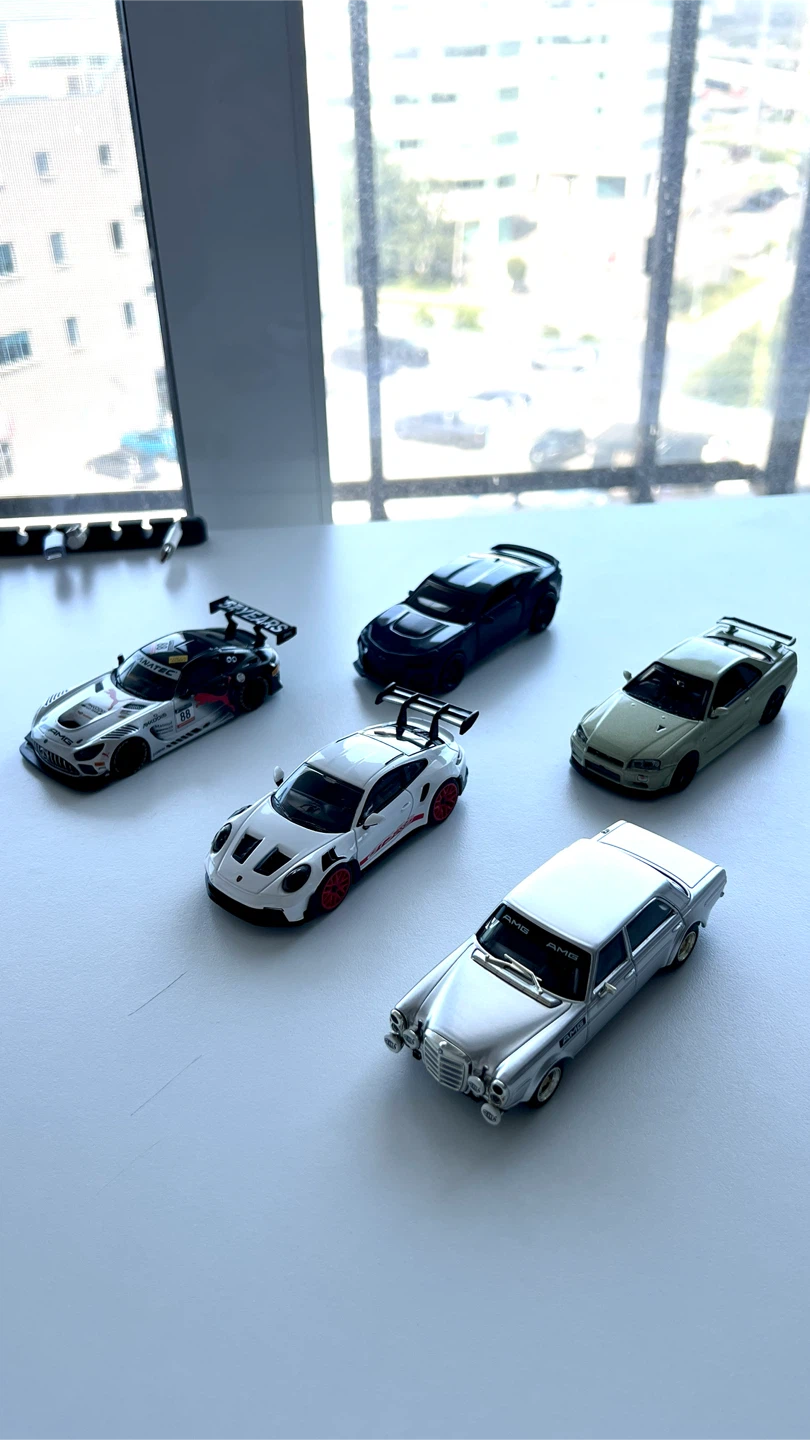$50/lot HotWheels Special 1:32 - photo 2