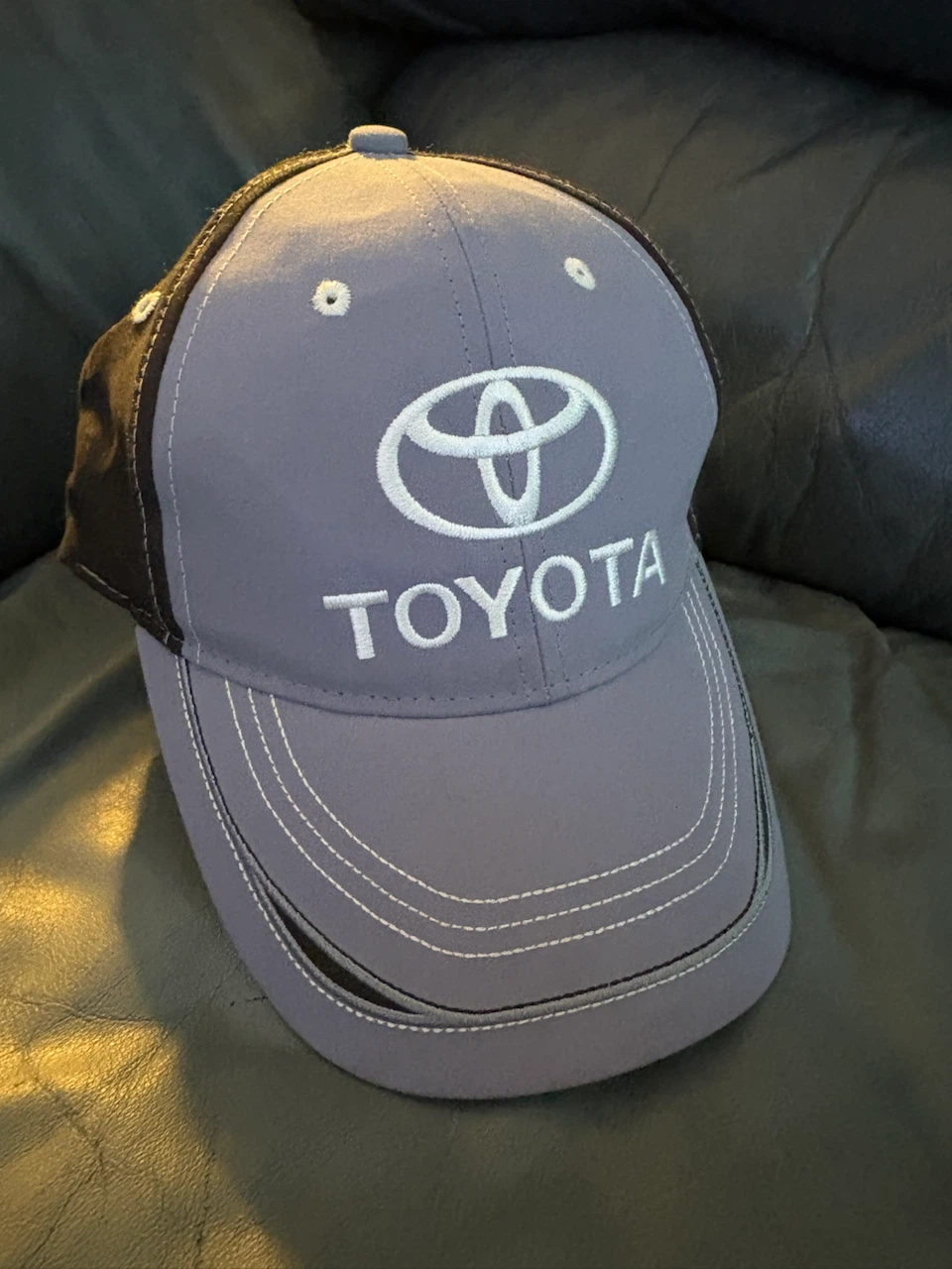 Toyota Baseball Cap (Adult - Like new)
