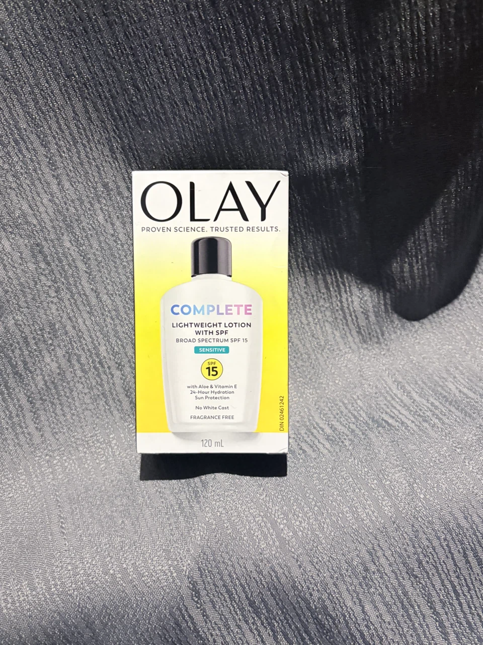 Olay Complete Lightweight Lotion with SPF 15 - 120 mL