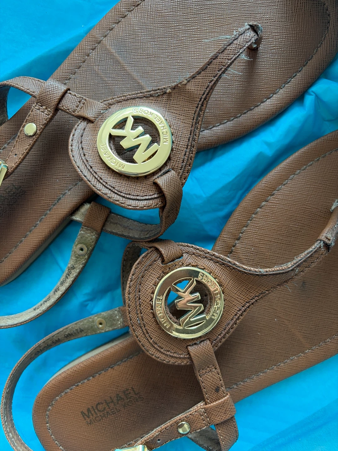 Michael Kors Brown Thong Sandals Size 6.5M - photo 3