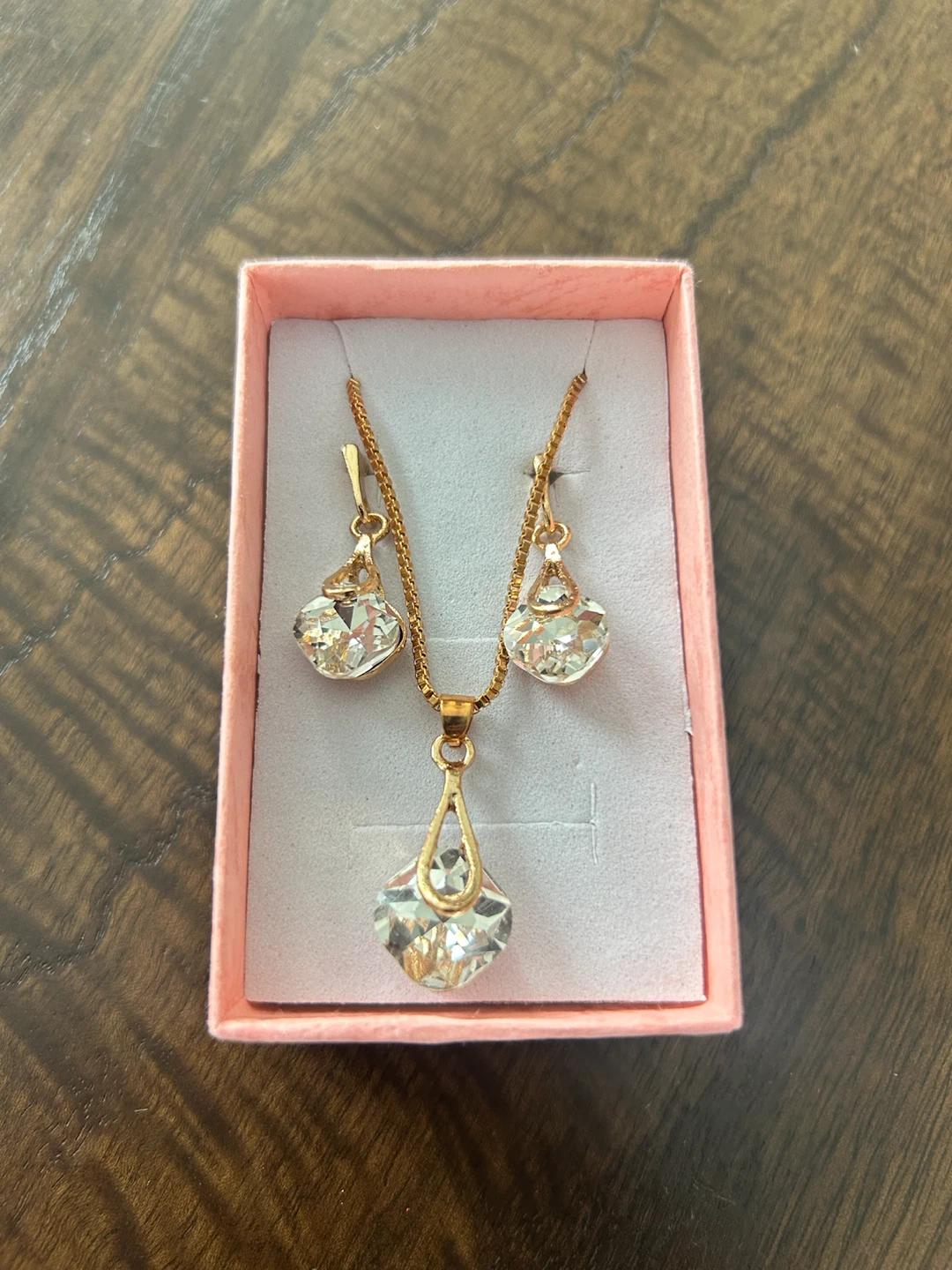 Jewellery Set with Earrings and Necklace - photo 2