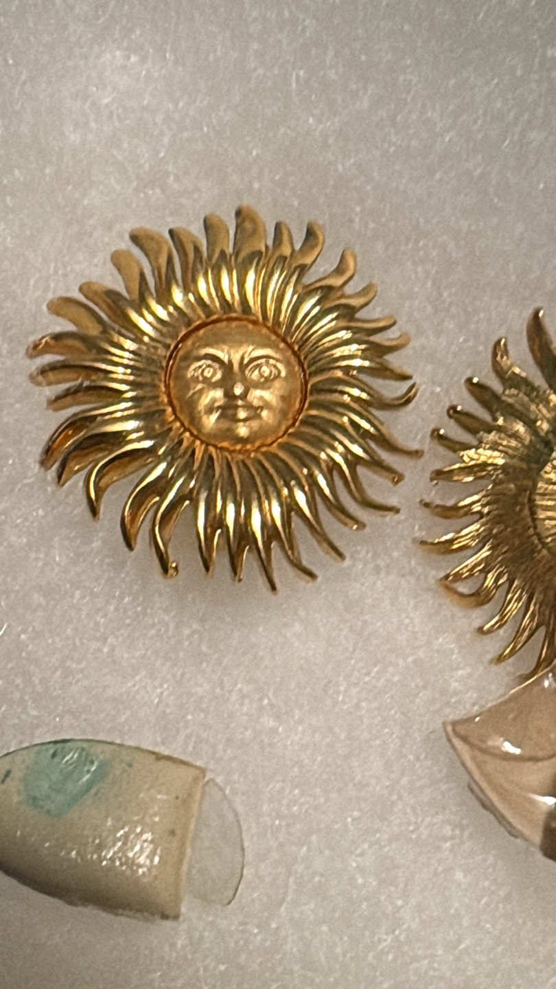 Gold Sun Face Earrings - photo 3