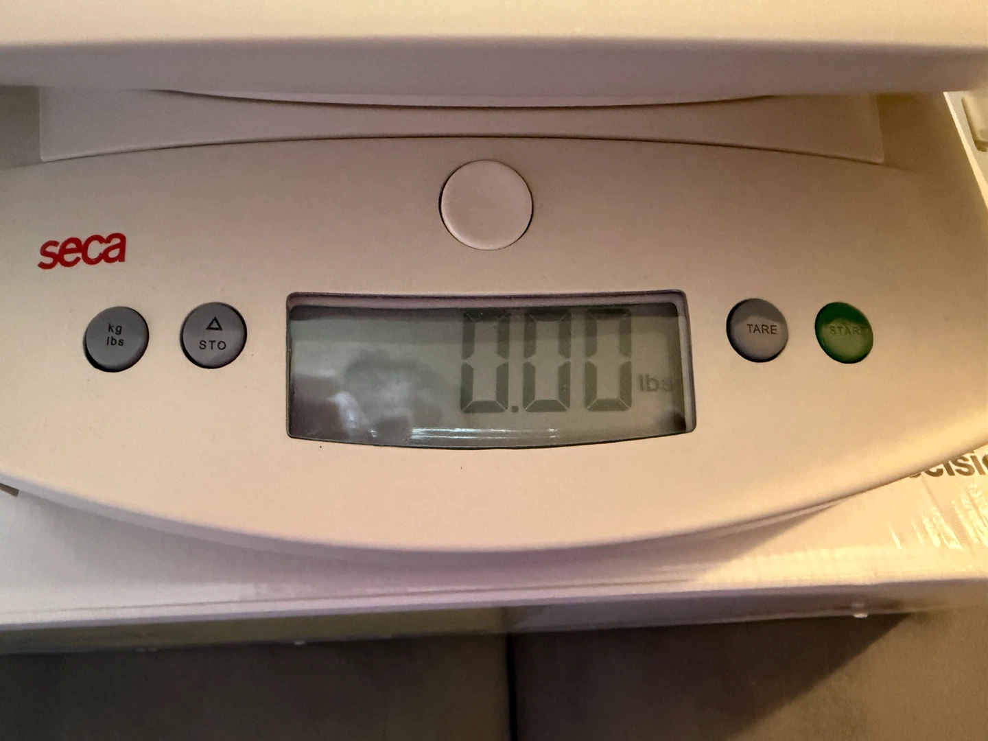 SECA Lena 354 Digital Baby Scale w/ original box. - photo 2
