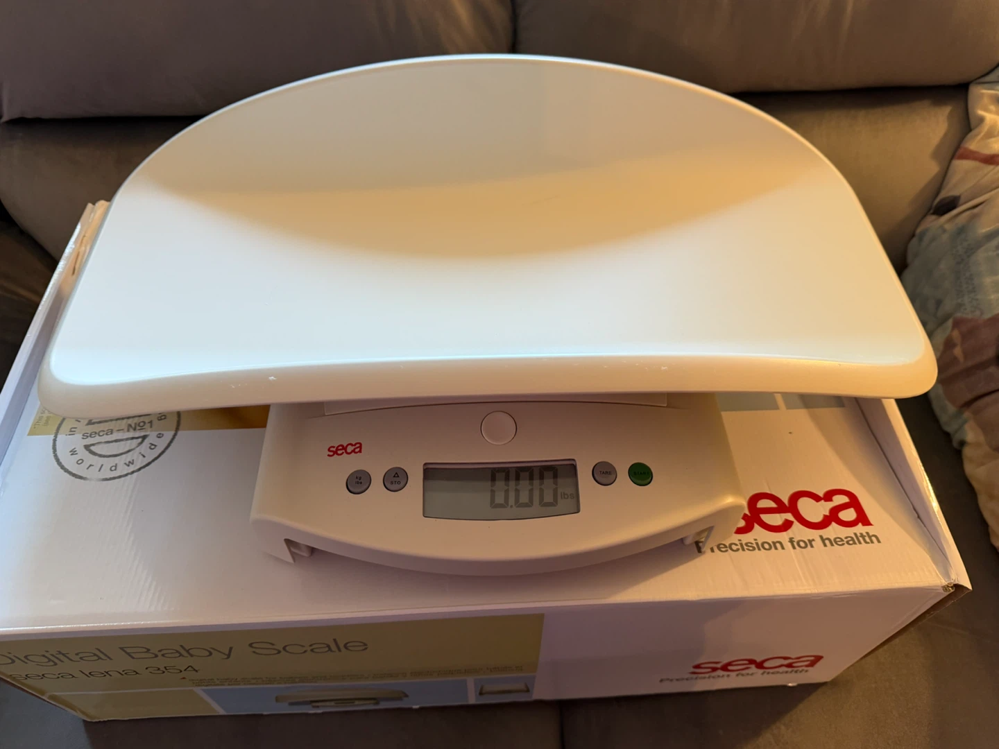 SECA Lena 354 Digital Baby Scale w/ original box. - photo 4