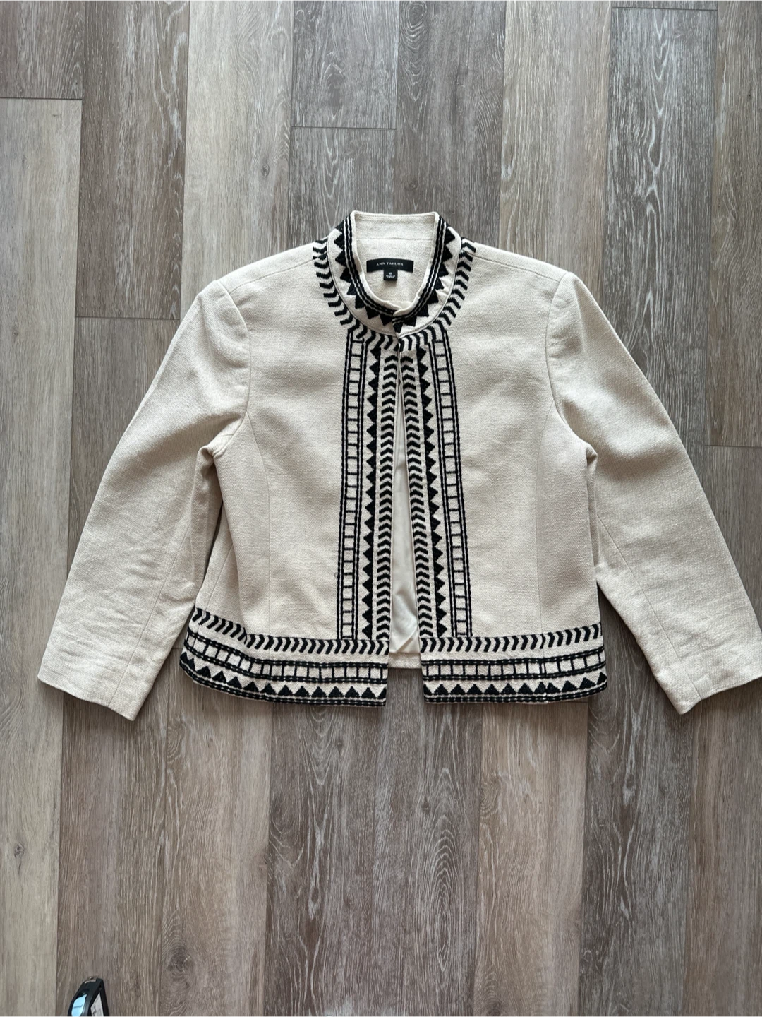 Ann Taylor Embroidered Jacket Size 6