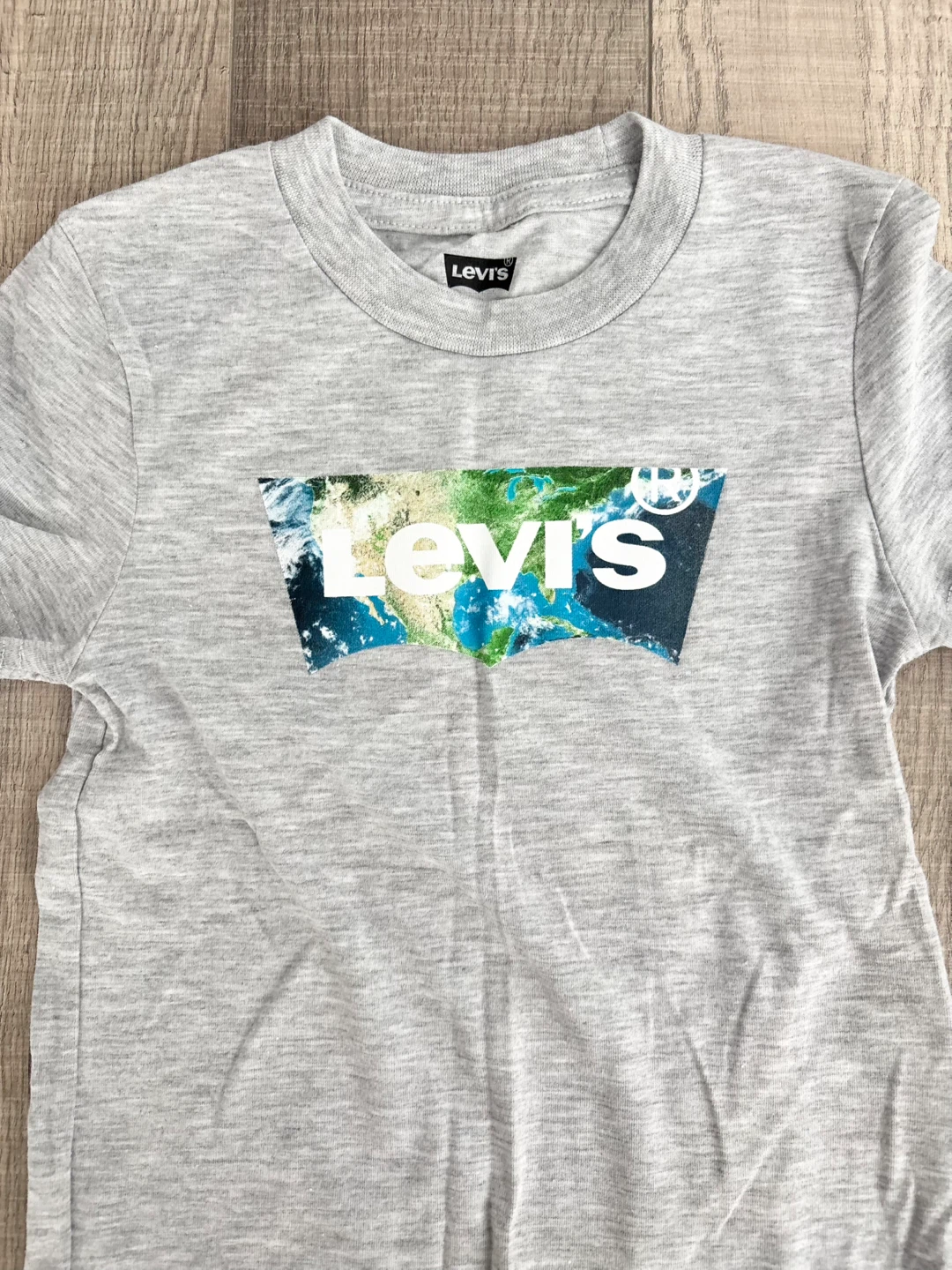 Brand new 3T Levi's T-Shirt Grey - photo 2