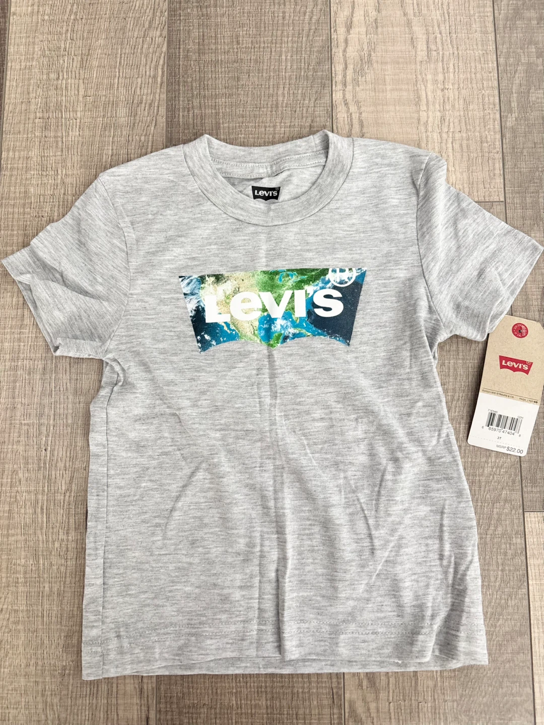 Brand new 3T Levi's T-Shirt Grey